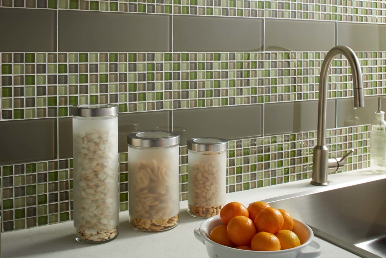Color Appeal Willow Bark Blend 1x1 Mosaic and Plaza Taupe 4x12