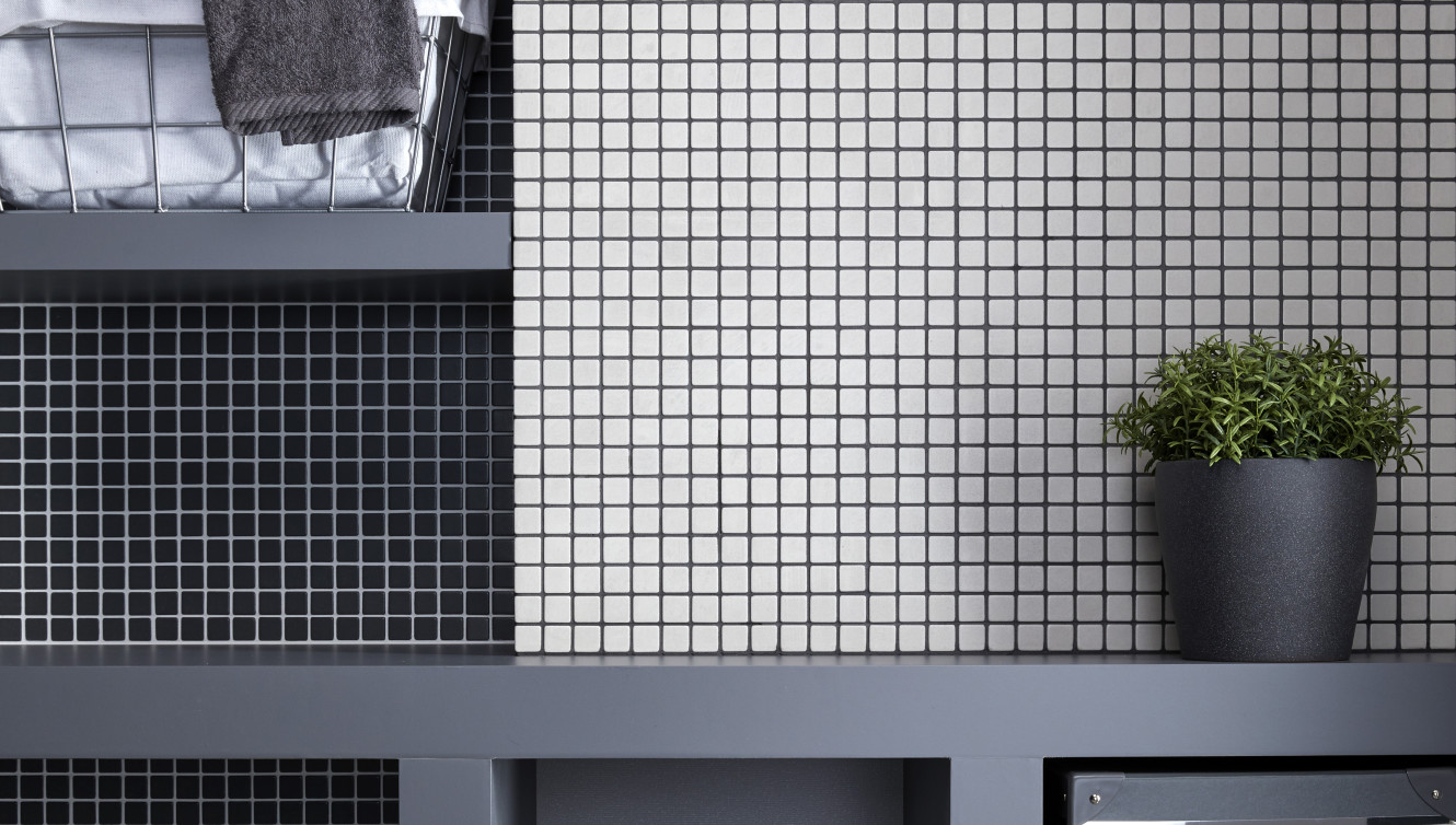 Polycon Mosaic Black and White
